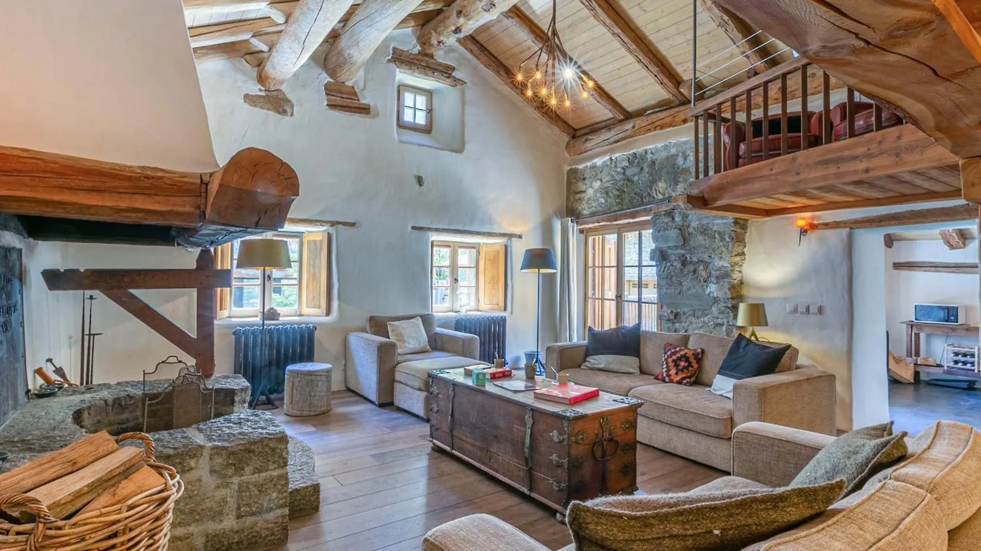 Chalet 17°C Restaure, 4 Ch, Au Coeur Du Vieux Val-D'Isere, Grande Cheminee, Proche Pistes, Parking, Wifi - Fr-1-694-358 0*,