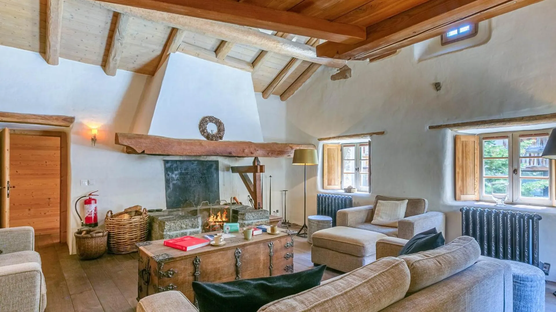 Chalet 17°C Restaure, 4 Ch, Au Coeur Du Vieux Val-D'Isere, Grande Cheminee, Proche Pistes, Parking, Wifi - Fr-1-694-358