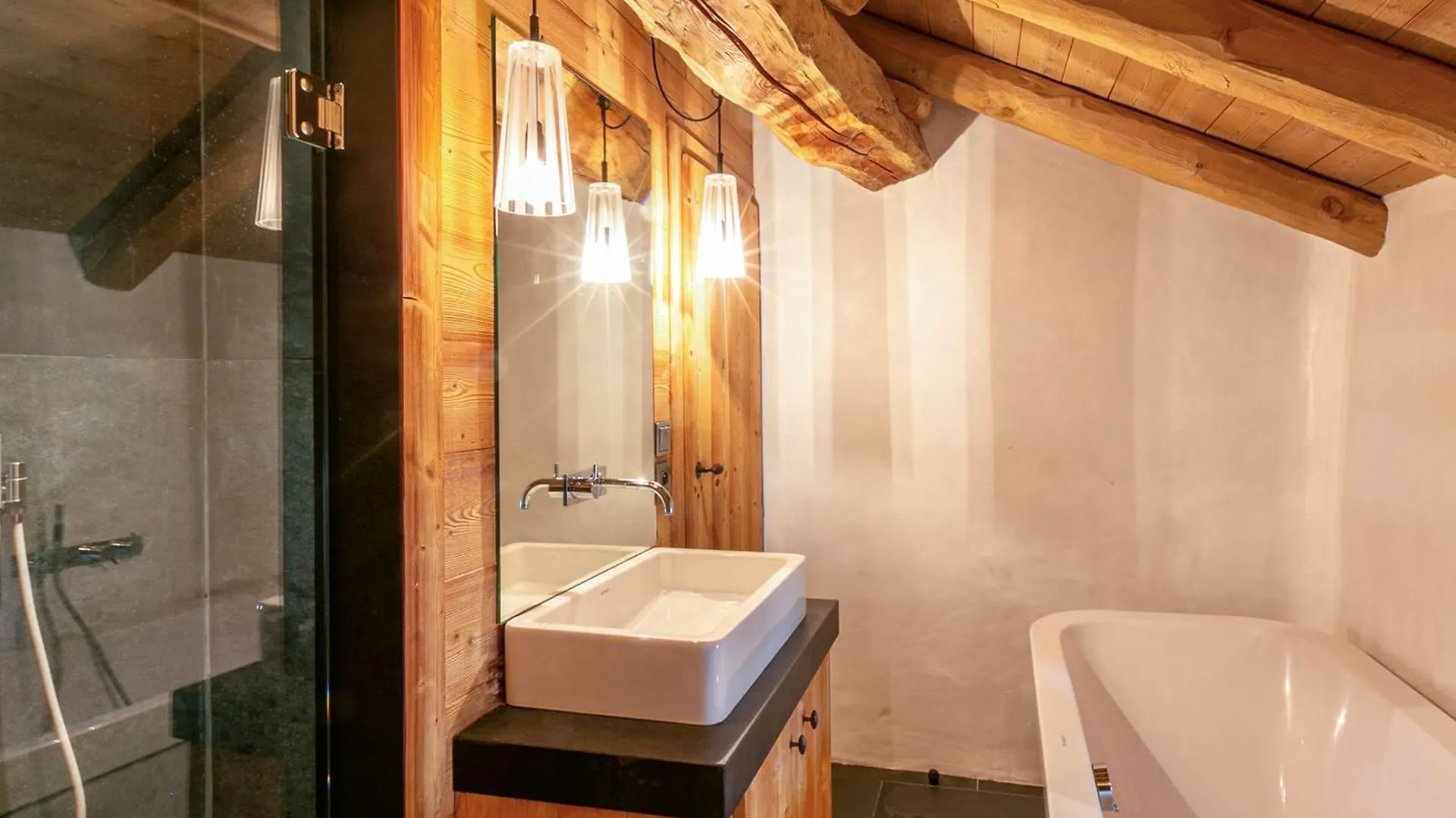 Chalet 17°C Restaure, 4 Ch, Au Coeur Du Vieux Val-D'Isere, Grande Cheminee, Proche Pistes, Parking, Wifi - Fr-1-694-358