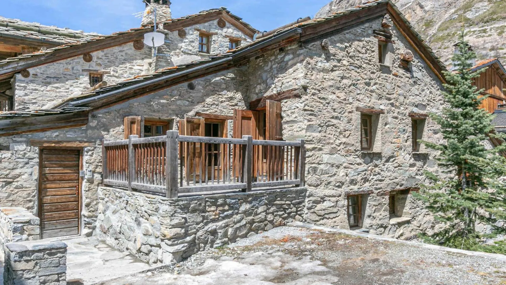 Chalet 17°C Restaure, 4 Ch, Au Coeur Du Vieux Val-D'Isere, Grande Cheminee, Proche Pistes, Parking, Wifi - Fr-1-694-358